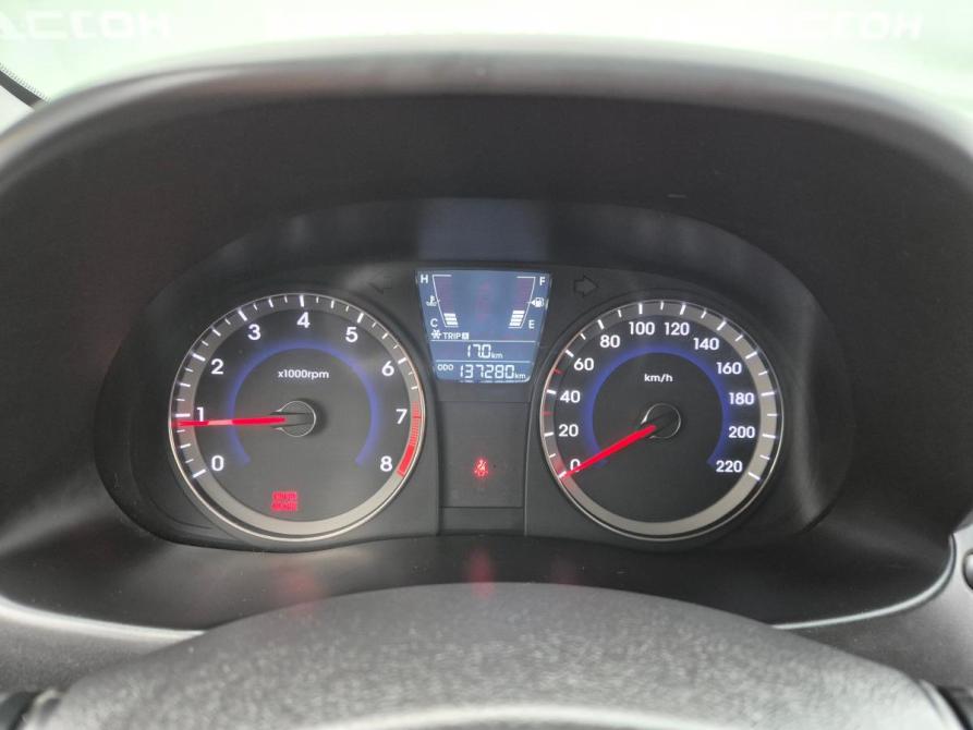 Hyundai Solaris I Екатеринбург  - изображение 9