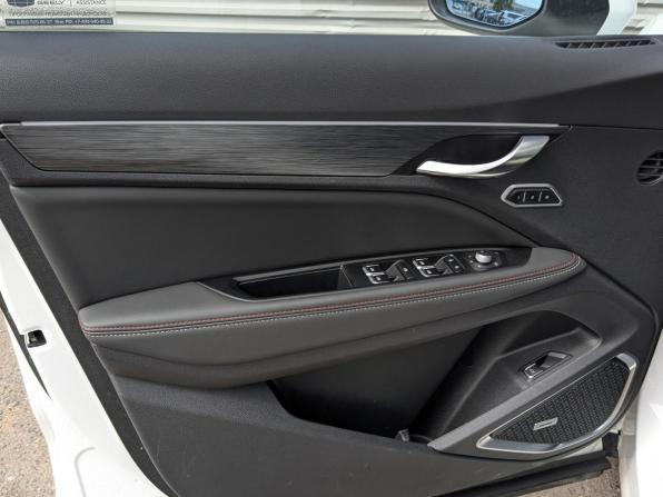 Geely Tugella I Рестайлинг с пробегом 2024 года, цена 3 350 000 рублей, 11211 км, внедорожник, Автокод Объявления