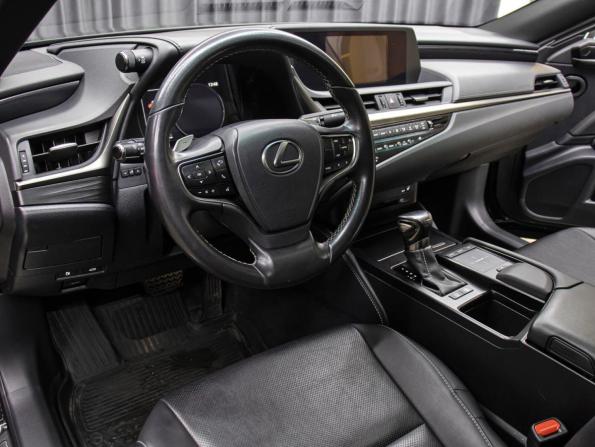 Lexus ES VII с пробегом 2018 года, цена 3 349 000 рублей, 144300 км, седан, Автокод Объявления