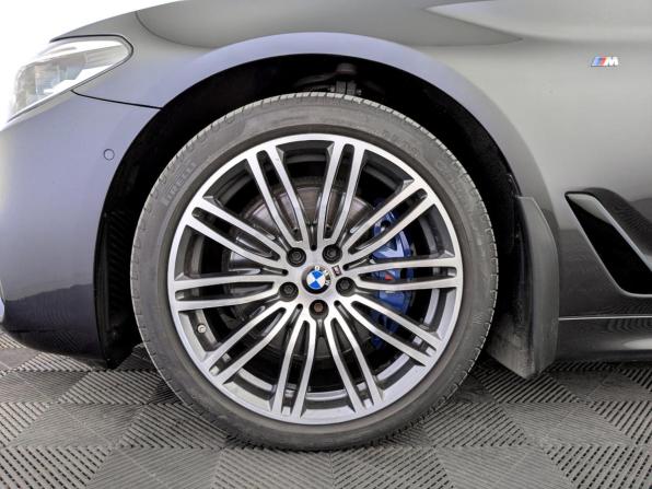 BMW 5 серии VII (G30/G31/G38) с пробегом 2019 года, цена 4 795 000 рублей, 88000 км, седан, Автокод Объявления