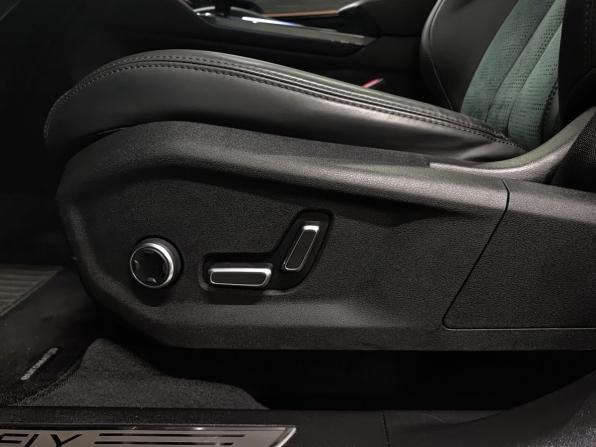 Geely Monjaro I с пробегом 2024 года, цена 3 390 000 рублей, 33835 км, внедорожник, Автокод Объявления