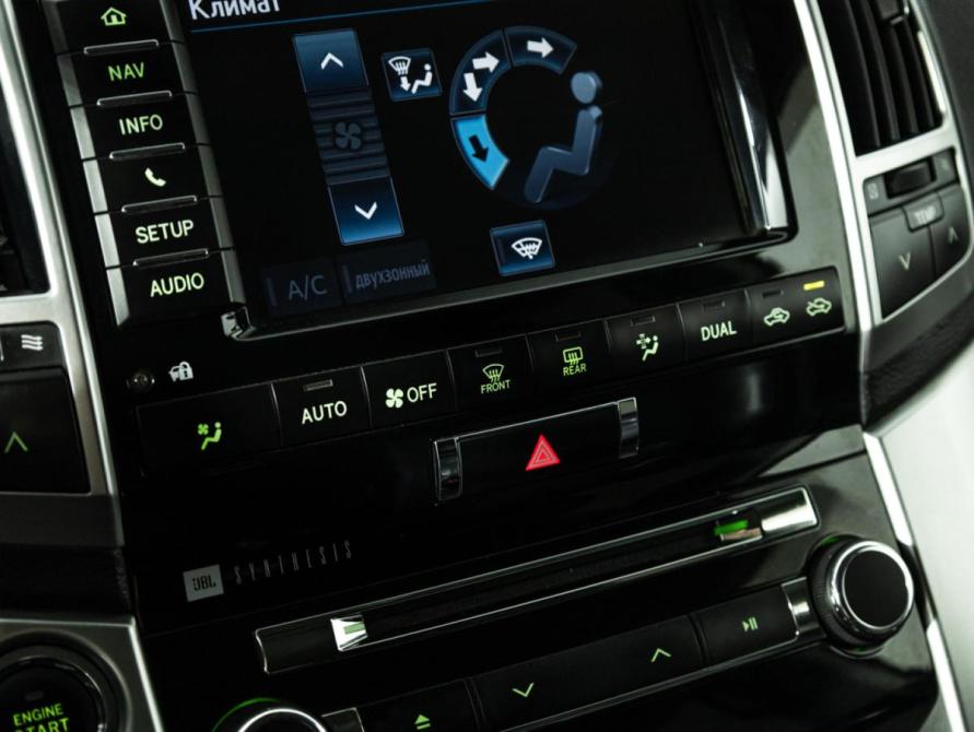Toyota Land Cruiser 200 Series Рестайлинг 1 Санкт-Петербург  - изображение 18