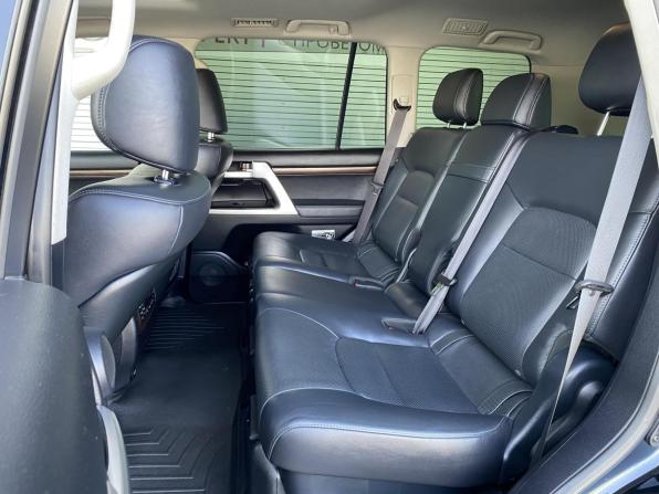 Toyota Land Cruiser 200 Series Рестайлинг 2 с пробегом 2016 года, цена 7 950 000 рублей, 84462 км, внедорожник, Автокод Объявления