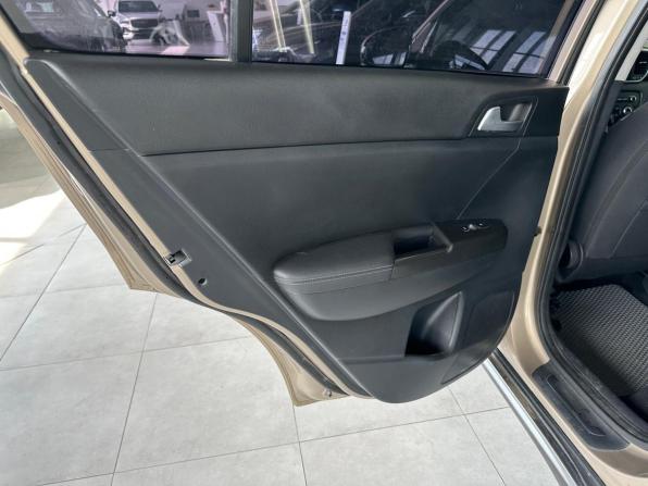 Kia Sportage IV с пробегом 2018 года, цена 2 149 000 рублей, 145000 км, внедорожник, Автокод Объявления