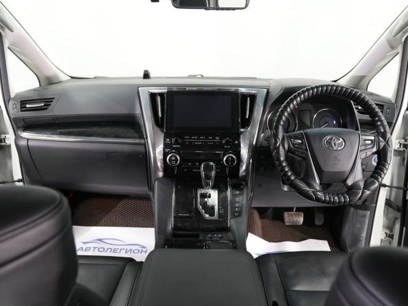 Toyota Vellfire II Рестайлинг с пробегом 2019 года, цена 4 920 000 рублей, 102000 км, минивэн, Автокод Объявления