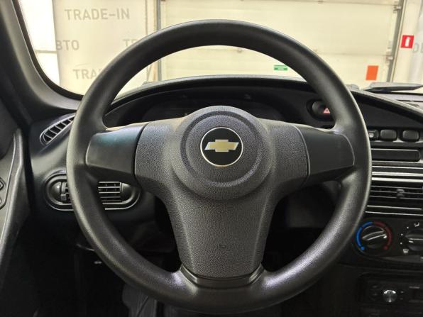 Chevrolet Niva I Рестайлинг с пробегом 2018 года, цена 765 000 рублей, 83000 км, внедорожник, Автокод Объявления