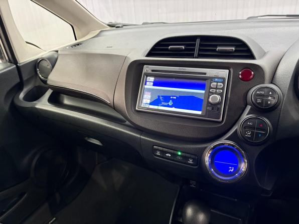 Honda Fit Shuttle I с пробегом 2012 года, цена 947 000 рублей, 229781 км, универсал, Автокод Объявления