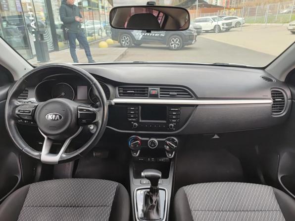 Kia Rio IV с пробегом 2018 года, цена 1 599 800 рублей, 80501 км, хэтчбек, Автокод Объявления