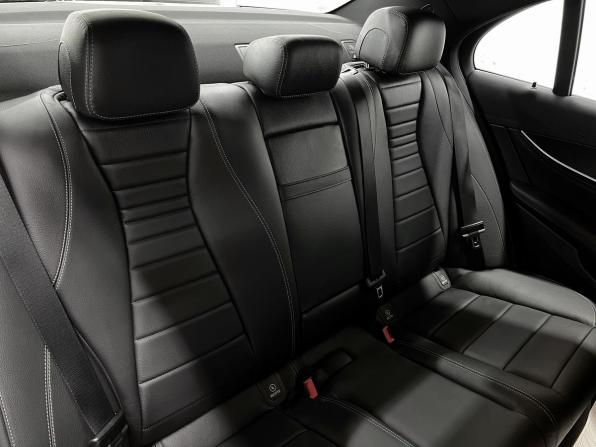 Mercedes-Benz E-Класс V (W213 S213 C238) Рестайлинг с пробегом 2023 года, цена 7 740 000 рублей, 41785 км, седан, Автокод Объявления