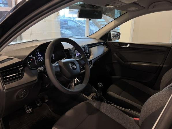 Skoda Rapid II с пробегом 2021 года, цена 1 270 000 рублей, 81135 км, лифтбек, Автокод Объявления