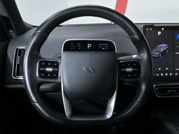 Li Auto (Lixiang) L9 I с пробегом 2023 года, цена 6 790 000 рублей, 34805 км, внедорожник, Автокод Объявления