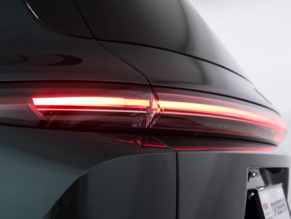 Li Auto (Lixiang) L9 I с пробегом 2023 года, цена 5 790 000 рублей, 63860 км, внедорожник, Автокод Объявления