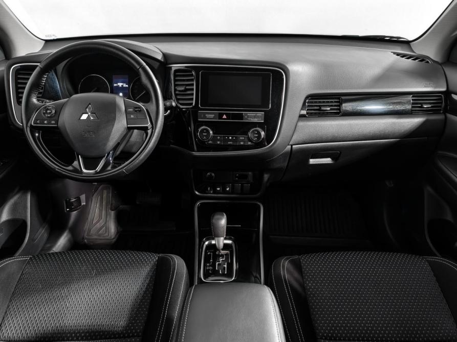 Mitsubishi Outlander III Рестайлинг 3 Санкт-Петербург  - изображение 14