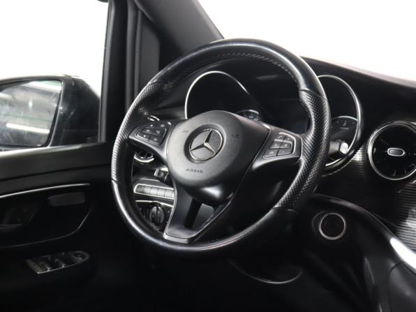 Mercedes-Benz V-Класс III (W447) Рестайлинг с пробегом 2020 года, цена 5 700 000 рублей, 99000 км, минивэн, Автокод Объявления