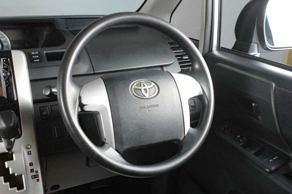 Toyota Noah II (R70) Тюмень  - изображение 12
