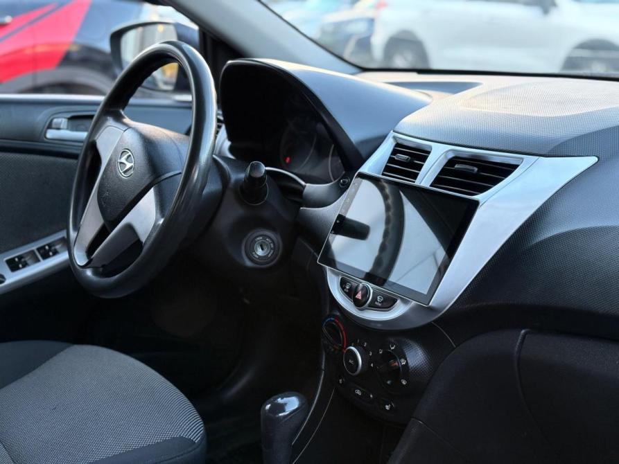 Hyundai Solaris I Череповец  - изображение 14