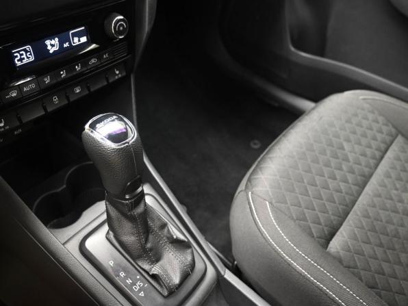 Skoda Rapid I с пробегом 2016 года, цена 1 079 000 рублей, 178573 км, лифтбек, Автокод Объявления