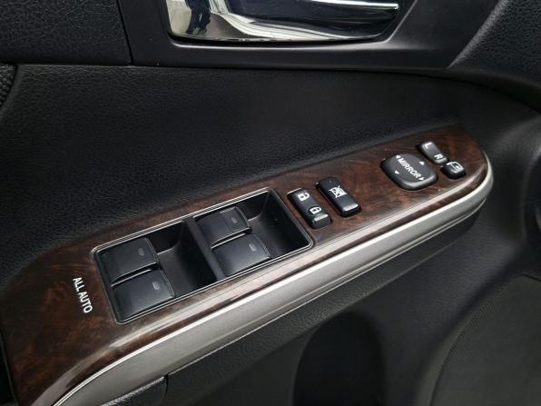 Toyota Camry VII (XV50) Рестайлинг с пробегом 2015 года, цена 1 931 000 рублей, 135937 км, седан, Автокод Объявления
