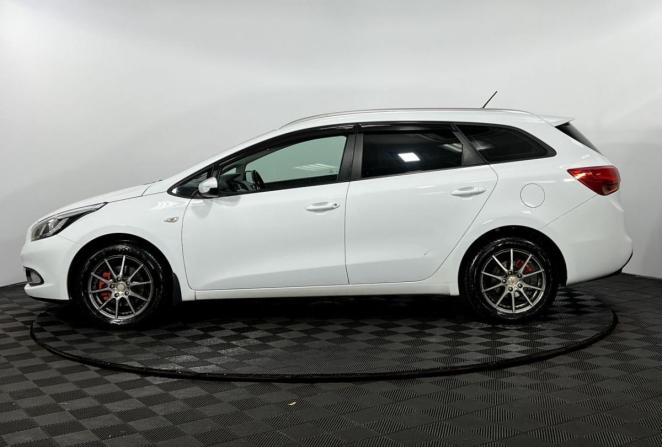 Kia Ceed II с пробегом 2014 года, цена 990 000 рублей, 205442 км, универсал, Автокод Объявления