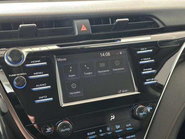 Toyota Camry VIII (XV70) с пробегом 2019 года, цена 2 397 000 рублей, 184512 км, седан, Автокод Объявления