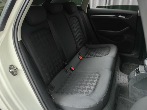 Audi A3 III (8V) с пробегом 2015 года, цена 1 234 000 рублей, 149000 км, хэтчбек, Автокод Объявления