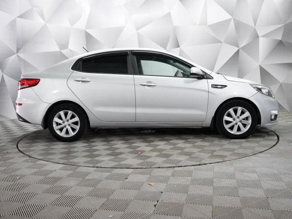 Kia Rio III Рестайлинг с пробегом 2016 года, цена 932 000 рублей, 170000 км, седан, Автокод Объявления