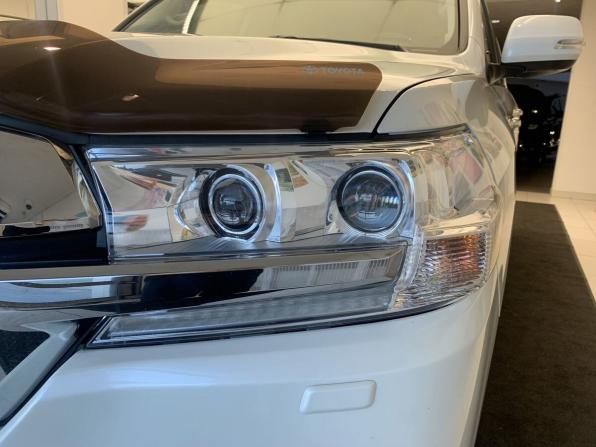 Toyota Land Cruiser 200 Series Рестайлинг 2 с пробегом 2018 года, цена 8 990 000 рублей, 42226 км, внедорожник, Автокод Объявления