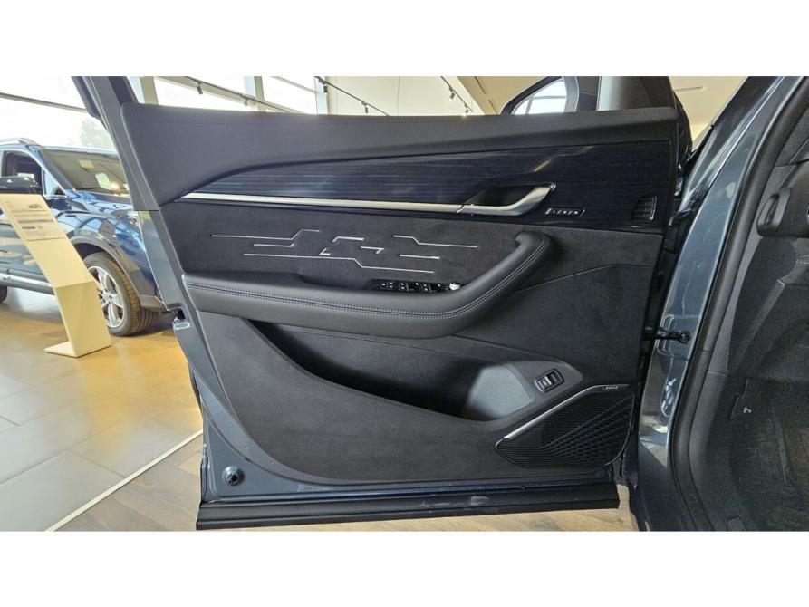 Geely Monjaro I Москва  - изображение 12