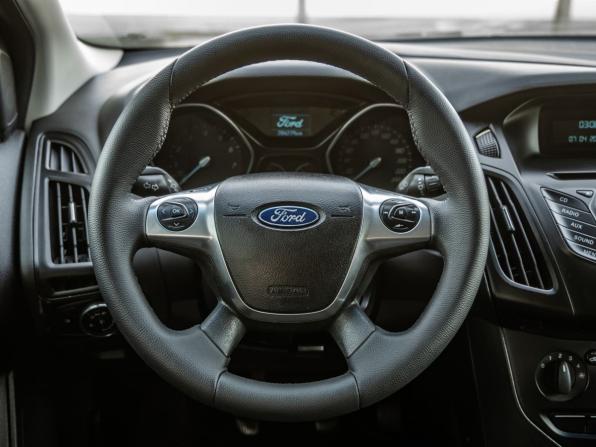Ford Focus III с пробегом 2013 года, цена 698 000 рублей, 204279 км, седан, Автокод Объявления