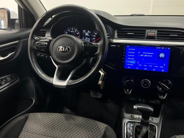 Kia Rio IV с пробегом 2018 года, цена 1 480 000 рублей, 86500 км, седан, Автокод Объявления