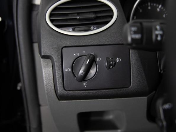 Ford Focus II Рестайлинг с пробегом 2010 года, цена 599 000 рублей, 195612 км, хэтчбек, Автокод Объявления
