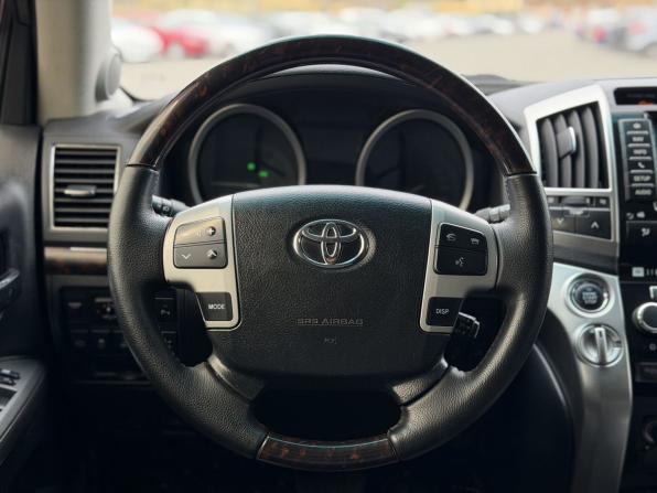 Toyota Land Cruiser 200 Series Рестайлинг 1 с пробегом 2012 года, цена 2 990 000 рублей, 318848 км, внедорожник, Автокод Объявления