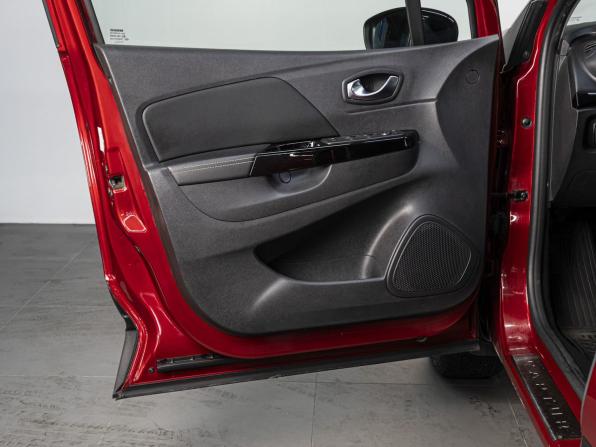 Renault Kaptur I Рестайлинг с пробегом 2020 года, цена 1 500 000 рублей, 91546 км, внедорожник, Автокод Объявления