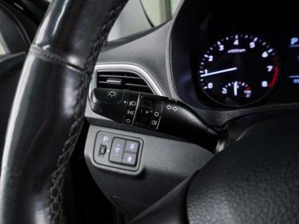 Hyundai Solaris II с пробегом 2018 года, цена 1 249 000 рублей, 131291 км, седан, Автокод Объявления