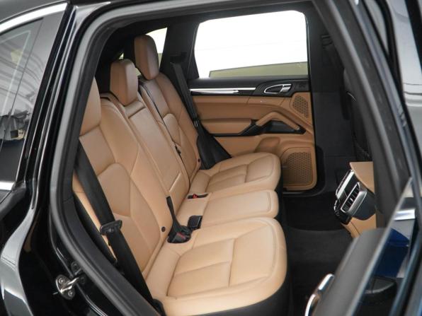 Porsche Cayenne II Рестайлинг (958) с пробегом 2014 года, цена 3 293 055 рублей, 131636 км, внедорожник, Автокод Объявления