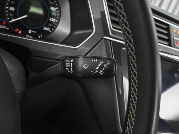 Volkswagen Tiguan II с пробегом 2018 года, цена 2 548 000 рублей, 107537 км, внедорожник, Автокод Объявления