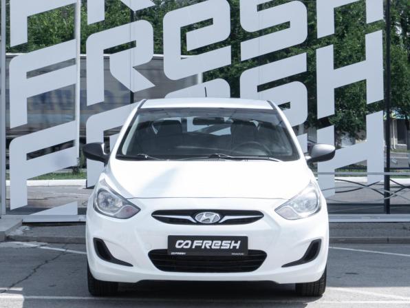 Hyundai Solaris I с пробегом 2013 года, цена 980 000 рублей, 108380 км, хэтчбек, Автокод Объявления