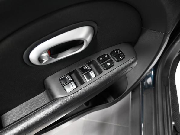 Kia Soul II Рестайлинг с пробегом 2017 года, цена 1 615 000 рублей, 60670 км, хэтчбек, Автокод Объявления