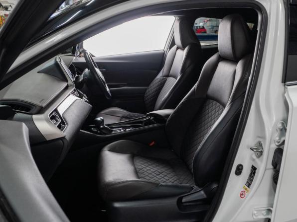 Toyota C-HR I с пробегом 2018 года, цена 2 140 000 рублей, 79191 км, внедорожник, Автокод Объявления