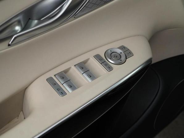 Genesis GV70 I с пробегом 2021 года, цена 4 708 055 рублей, 76965 км, внедорожник, Автокод Объявления