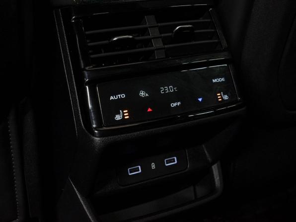 Geely Monjaro I с пробегом 2024 года, цена 3 425 000 рублей, 33624 км, внедорожник, Автокод Объявления