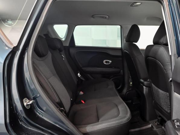 Kia Soul II Рестайлинг с пробегом 2018 года, цена 1 850 000 рублей, 66907 км, хэтчбек, Автокод Объявления