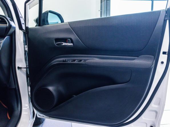 Toyota Sienta II Рестайлинг с пробегом 2018 года, цена 1 299 000 рублей, 110585 км, минивэн, Автокод Объявления
