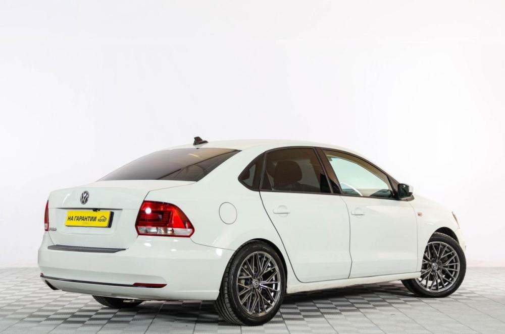 Volkswagen Polo V Рестайлинг Тюмень  - изображение 7