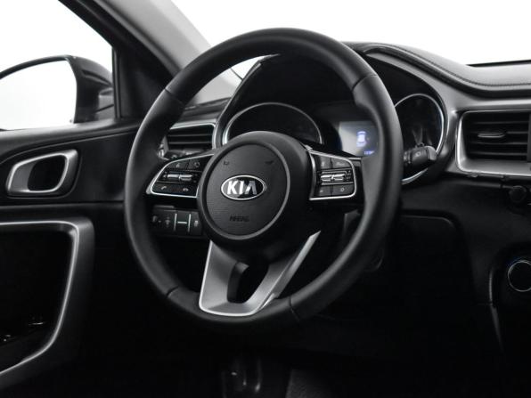 Kia Ceed III с пробегом 2019 года, цена 1 598 960 рублей, 137000 км, универсал, Автокод Объявления