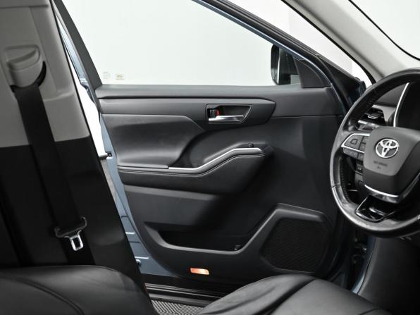 Toyota Highlander IV (XU70) с пробегом 2020 года, цена 2 999 000 рублей, 135000 км, внедорожник, Автокод Объявления