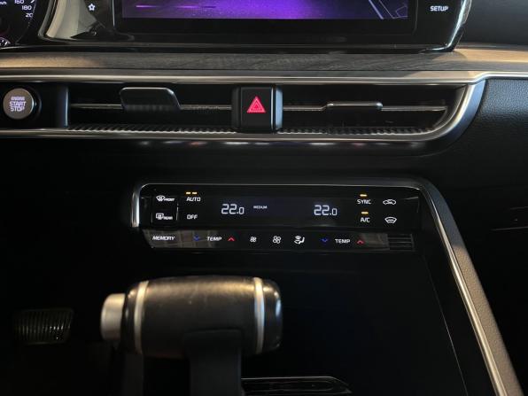 Kia K5 III с пробегом 2022 года, цена 2 150 000 рублей, 184442 км, седан, Автокод Объявления