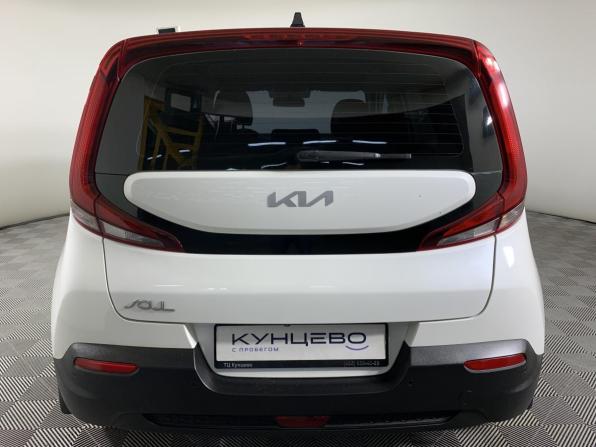 Kia Soul III с пробегом 2021 года, цена 1 830 000 рублей, 111135 км, хэтчбек, Автокод Объявления