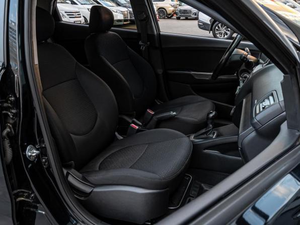 Kia Rio III Рестайлинг с пробегом 2016 года, цена 1 060 000 рублей, 159027 км, седан, Автокод Объявления