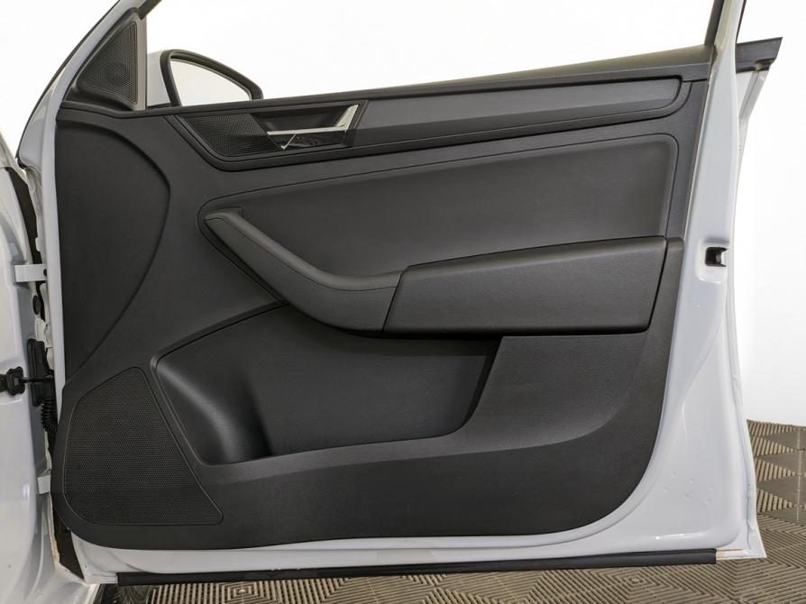 Skoda Rapid I Рестайлинг Москва  - изображение 24